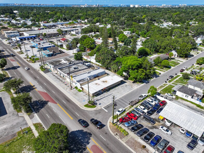 More Photos Of 1401 49th St S, Gulfport Storefront For Lease