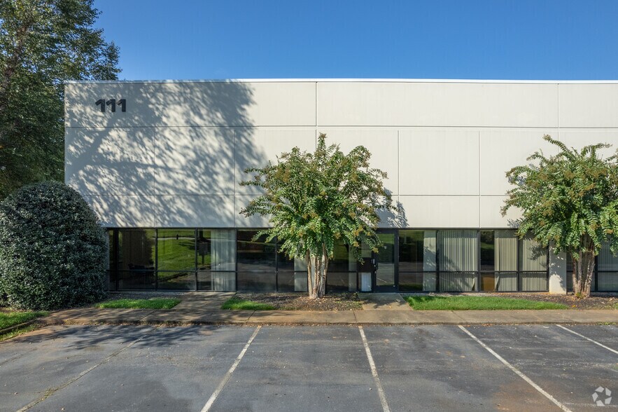 More Photos Of 111 Corporate Dr, Spartanburg Research And Development For Lease