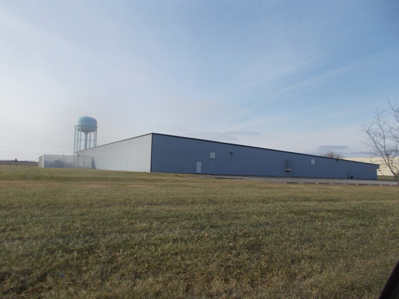 More Photos Of 3095 Kenskill Ave, Washington Court House Distribution For Lease