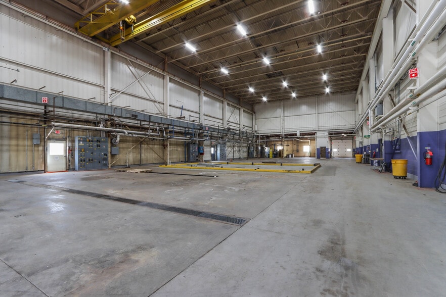 More Photos Of 301 W Military Rd, Rothschild Warehouse For Lease