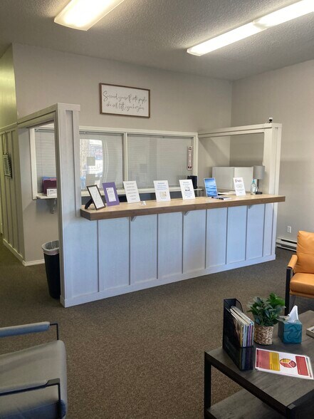 More Photos Of 5920 N Government Way, Coeur d'Alene Office For Lease