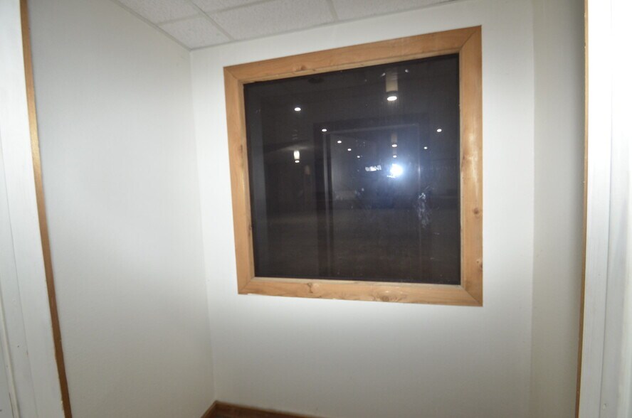 More Photos Of 31633 US-377 Hwy, Gordonville Light Distribution For Sale