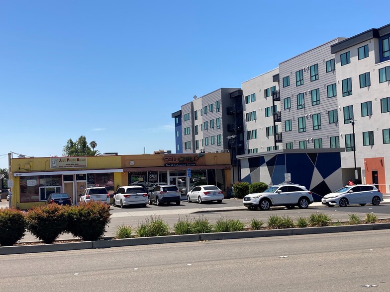 Primary Photo Of 29587 Mission Blvd, Hayward Storefront For Lease