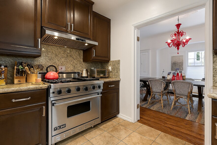 More Photos Of 208 El Camino Dr, Beverly Hills Apartments For Sale