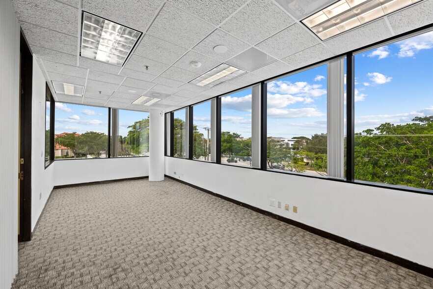 More Photos Of 4800 N Federal Hwy, Boca Raton Medical For Sale