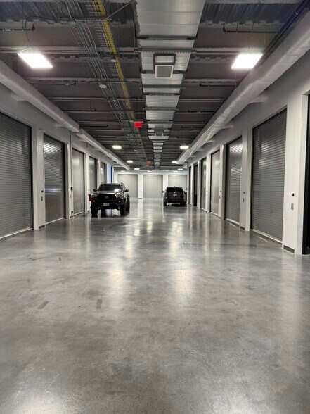 More Photos Of 4229 FM 620, Austin Showroom For Sale