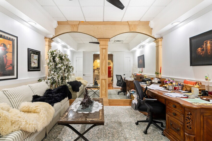 More Photos Of 395 S Ocoee St, Cleveland Showroom For Sale