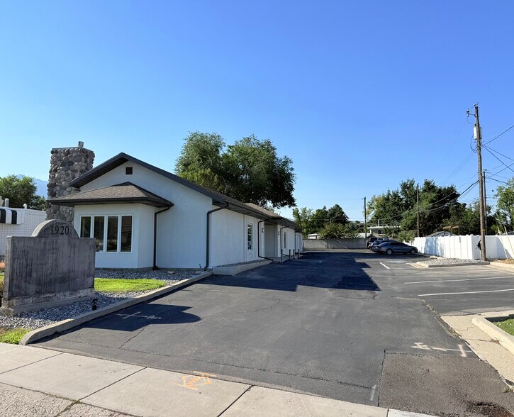 Primary Photo Of 1920 E Fort Union Blvd, Salt Lake City Freestanding For Lease
