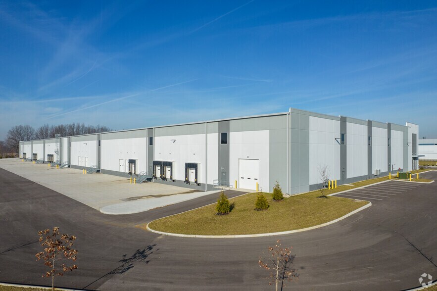 Primary Photo Of 6215-6275 Winchester Blvd, Canal Winchester Distribution For Lease