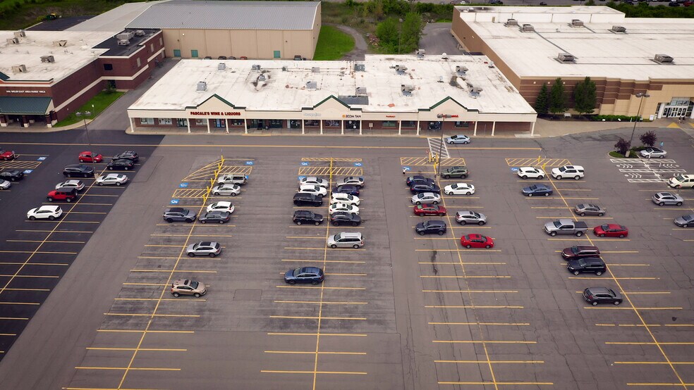 More Photos Of 340 Towne Dr, Fayetteville Unknown For Lease