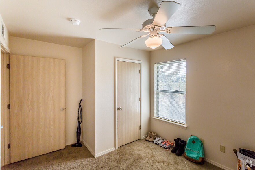 More Photos Of 141 Market St, Monticello Apartments For Sale