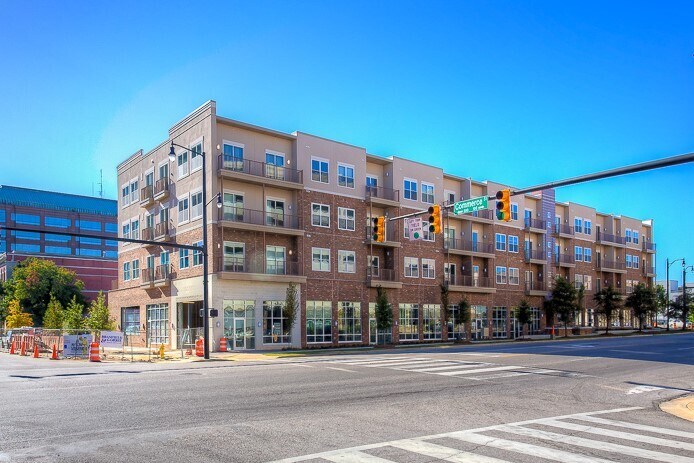 More Photos Of 79 Commerce St, Montgomery Apartments For Lease