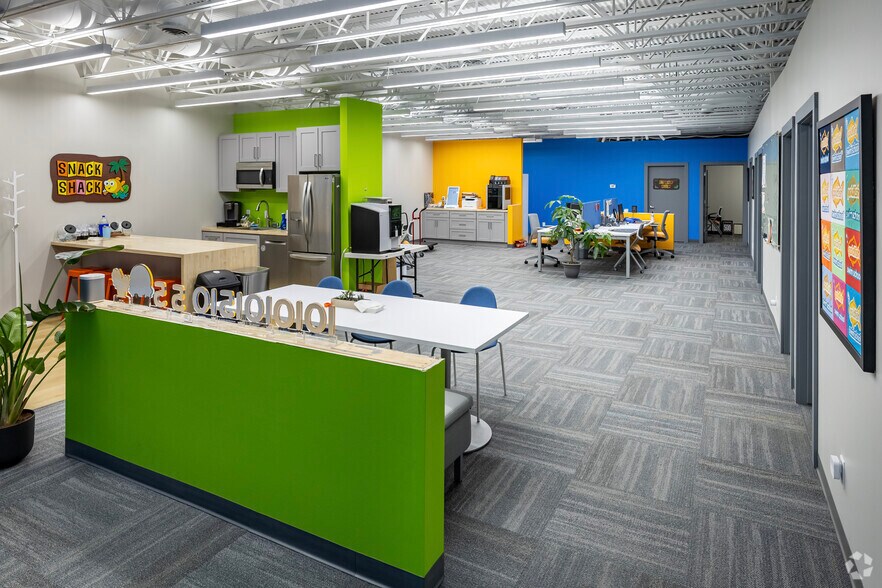 More Photos Of 41000 W 7 Mile Rd, Northville Office For Sale