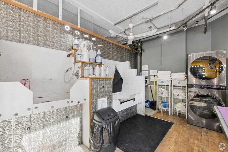 More Photos Of 1001 6 Ave, Canmore Storefront For Sale