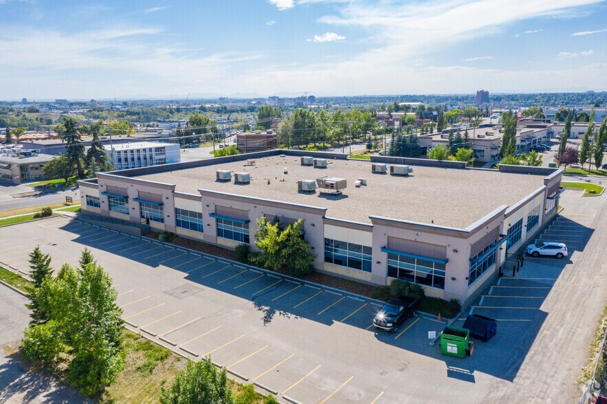 More Photos Of 916-919 42nd Ave SE, Calgary Office For Lease