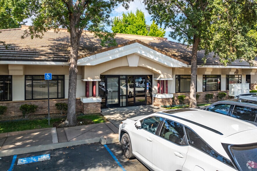 More Photos Of 540 Plaza Dr, Folsom Medical For Lease