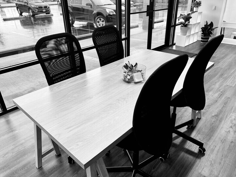 More Photos Of 146 Chemawa Rd N, Keizer Coworking Space
