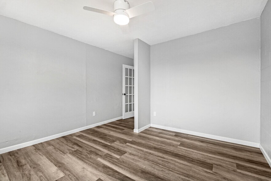 More Photos Of 649 23rd St, Richmond General Retail For Sale