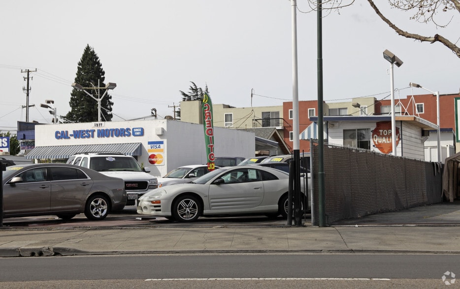 More Photos Of 1953 E 14th St, San Leandro Auto Dealership For Sale