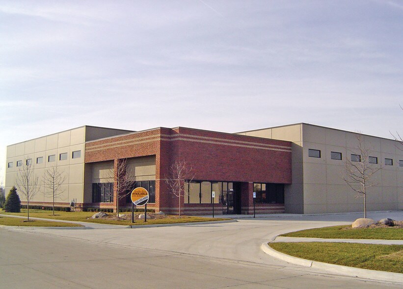More Photos Of 50625 Design Ln, Shelby Township Warehouse For Lease