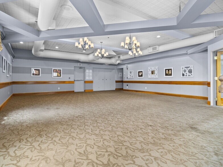 More Photos Of 12 Washington St, Natick Office For Lease