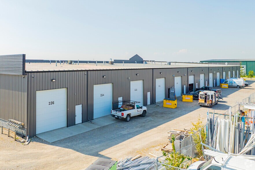 More Photos Of 212-236 Initiative Ave SE, Rocky View No 44 Warehouse For Sale