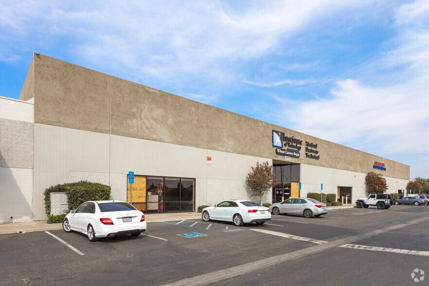 More Photos Of 1777-1789 E Hammer Ln, Stockton Freestanding For Lease