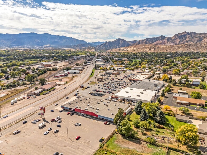 More Photos Of 1811 Fremont Dr, Canon City Storefront For Sale