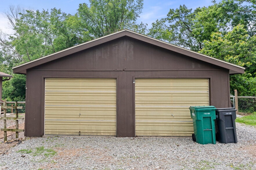 More Photos Of 1810 Little Flock Dr, Rogers Specialty For Sale