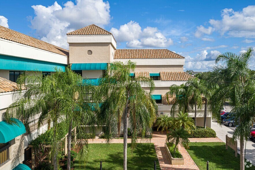 More Photos Of 1700 N University Dr, Coral Springs Medical For Lease