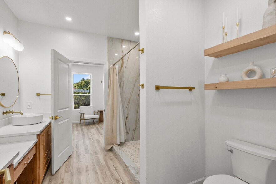 More Photos Of 9016 Private Road 2329, Terrell Lodge Meeting Hall For Sale