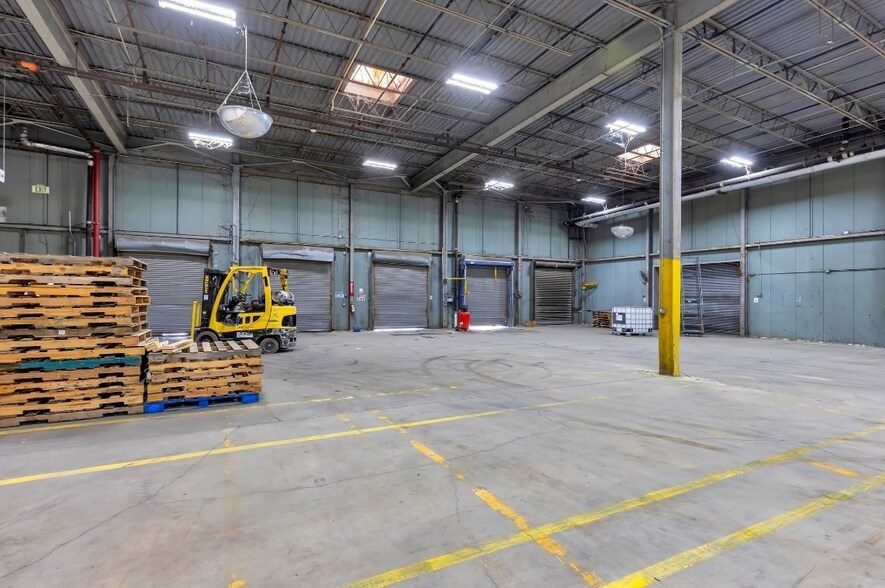 More Photos Of 1001 Ed Rutherford Dr, Greenville Manufacturing For Lease