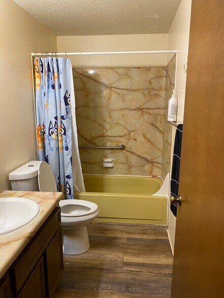 More Photos Of 1757 NE 162nd Ave, Portland Apartments For Sale