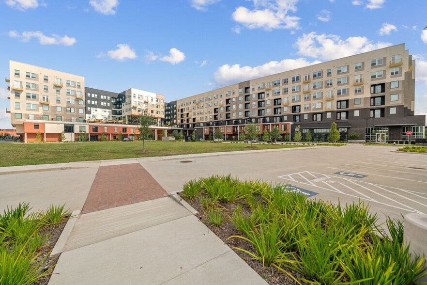 More Photos Of 2315 Navigation Blvd, Houston Unknown For Lease
