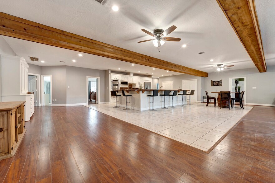 More Photos Of 5607 Sapp Rd, Conroe Lodge Meeting Hall For Sale