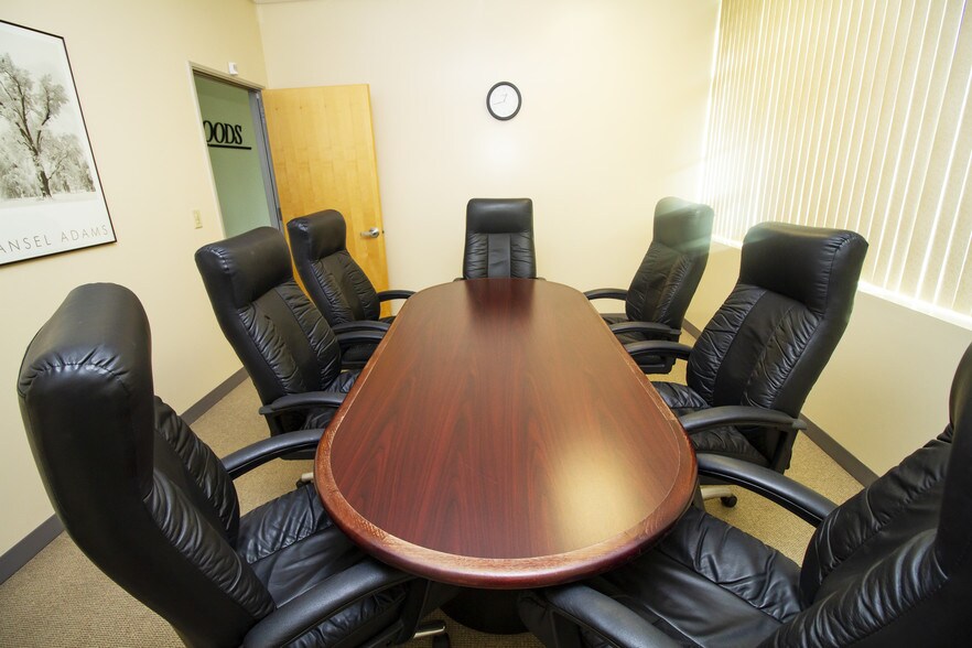 More Photos Of 1349 Rocky Point Dr, Oceanside Warehouse For Lease