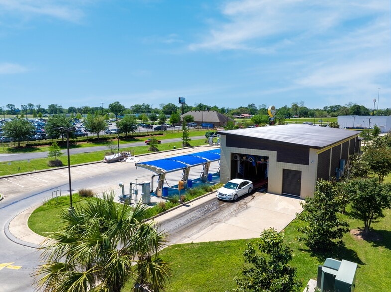 More Photos Of 111 Wallace Broussard Rd, Carencro Carwash For Sale