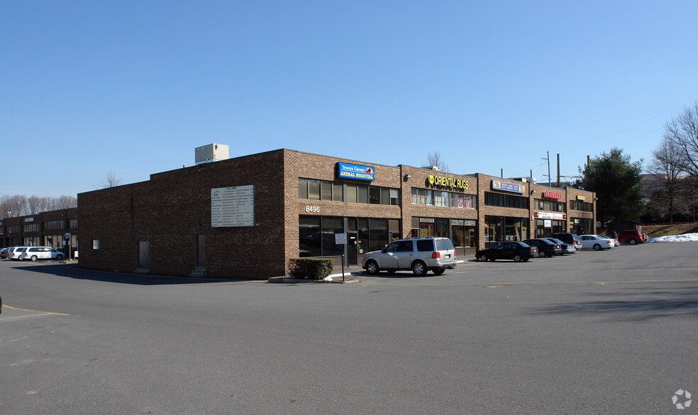 Primary Photo Of 8490-8496 Tyco Rd, Vienna Showroom For Lease