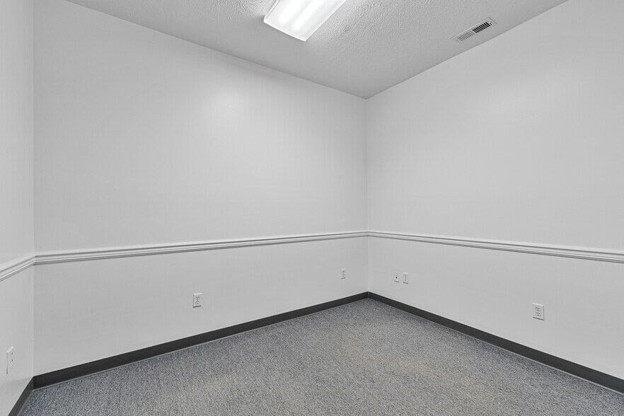 More Photos Of 14261 Route 60 West, Milton Medical For Sale