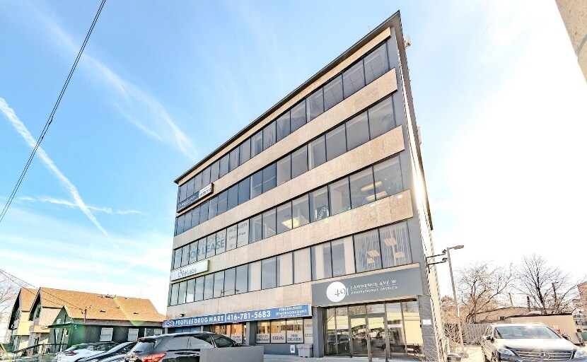 More Photos Of 491 Lawrence Av W, Toronto Medical For Lease