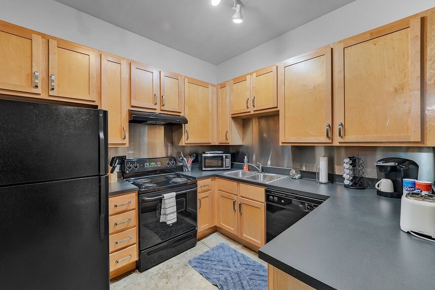 More Photos Of , Saint Louis Multifamily For Sale