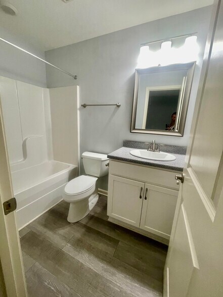 More Photos Of 1430 E Main St, Murfreesboro Multifamily For Sale