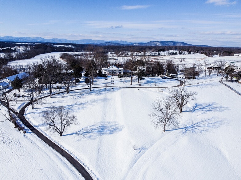 More Photos Of 2333 N James Madison Hwy, Locust Dale Hospitality For Sale