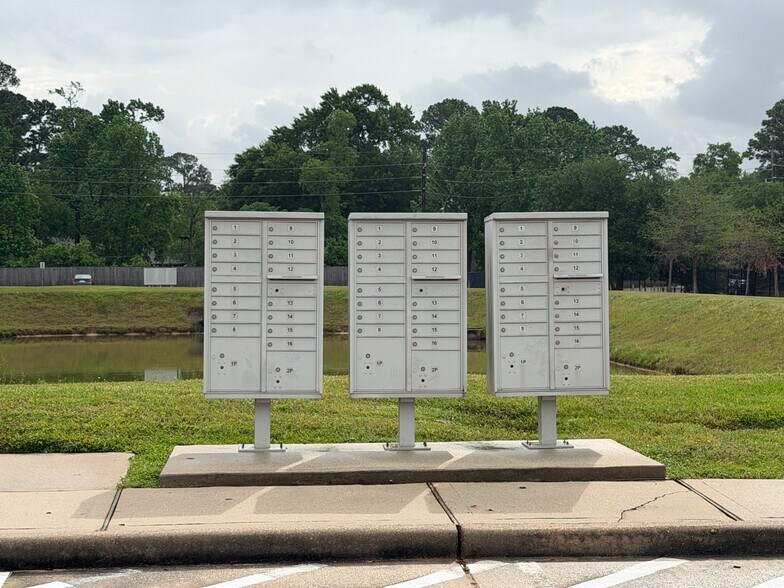 More Photos Of 13644 Breton Ridge St, Houston Medical For Sale