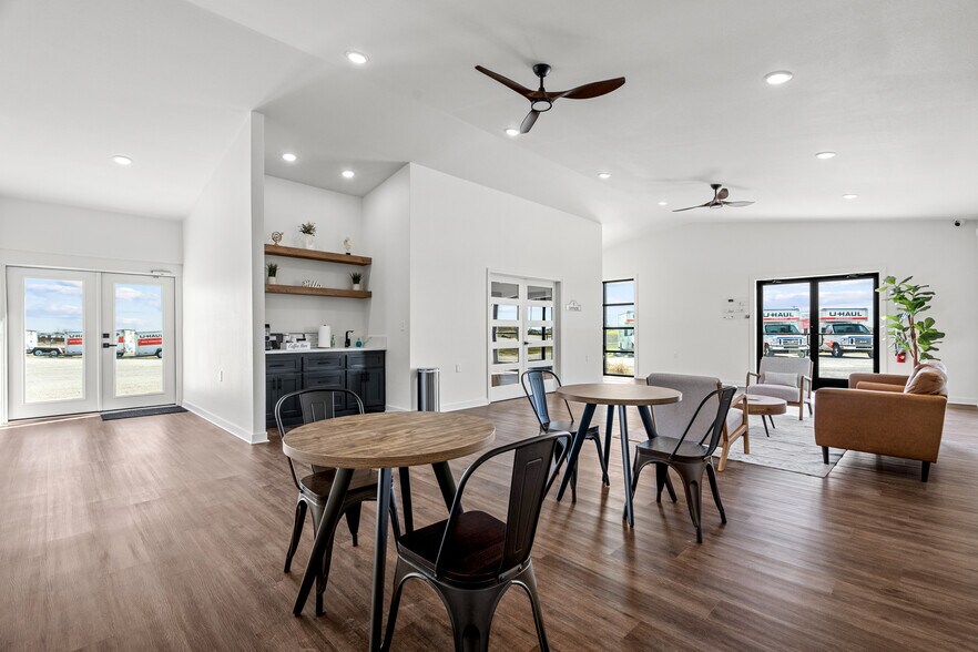 More Photos Of 4706 George Owens Rd, Ponder Trailer Camper Park For Sale