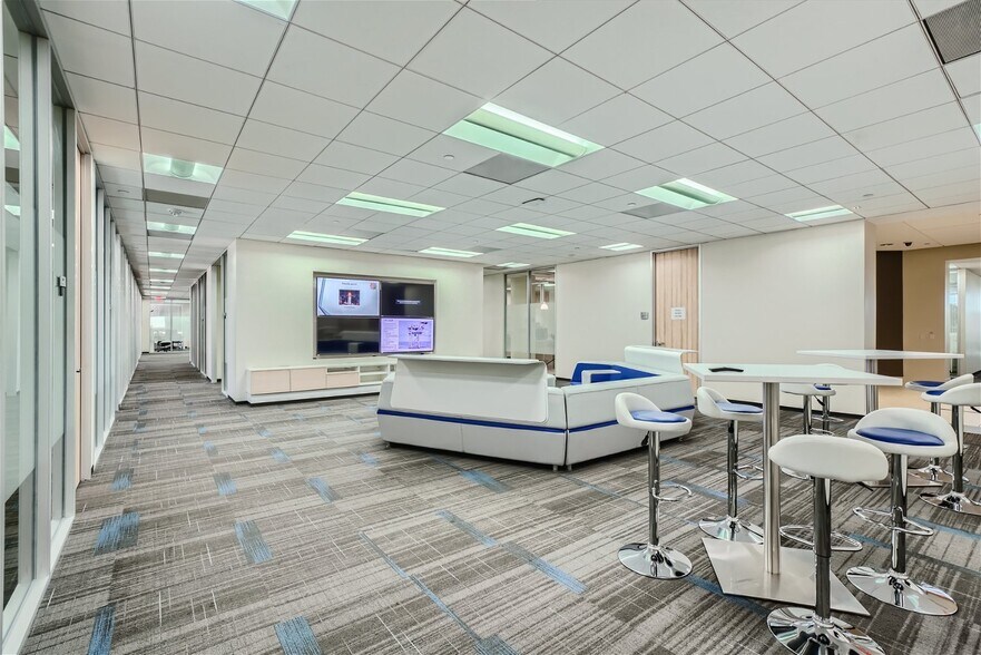 More Photos Of 1310 Rankin Rd, Houston Office For Lease