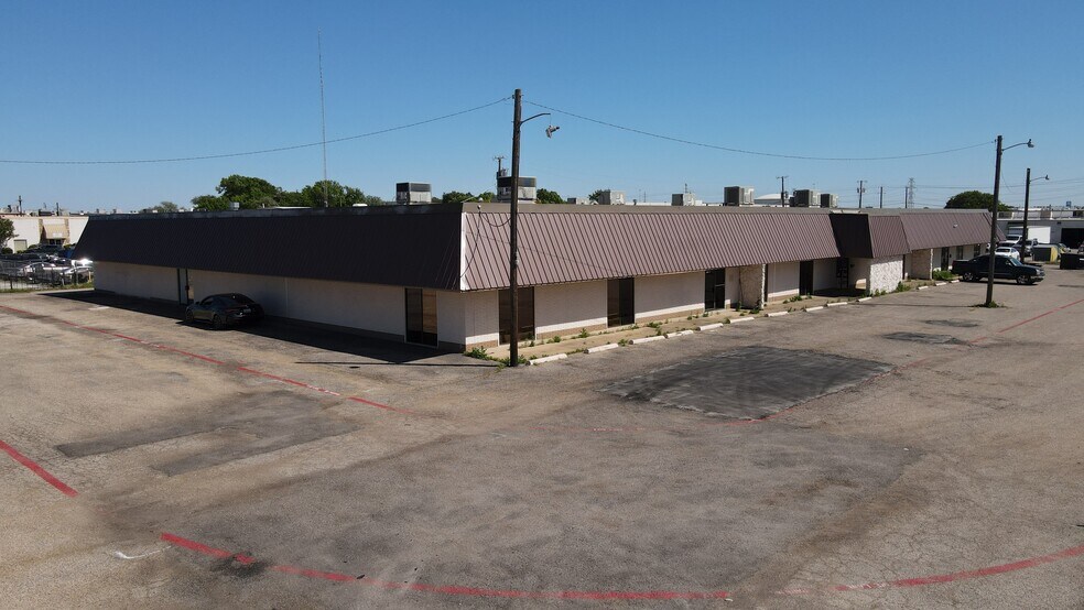 More Photos Of 3425 Kingsley Rd W, Garland Light Manufacturing For Lease