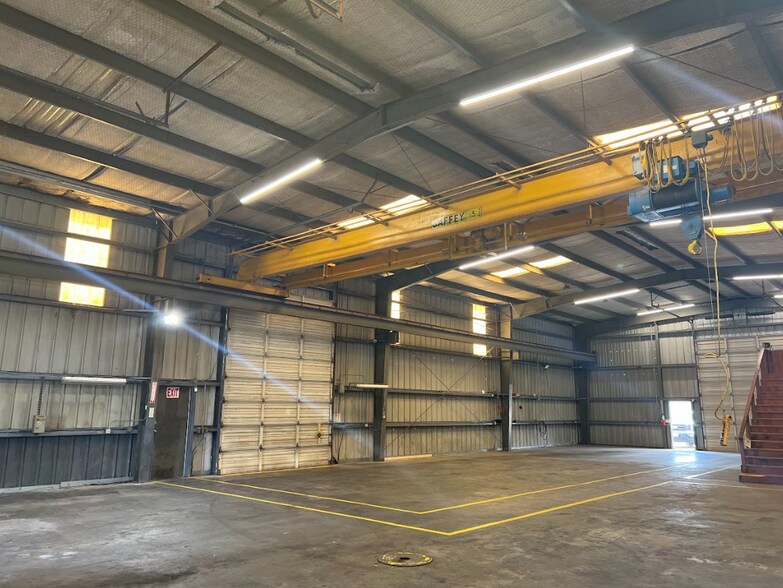 More Photos Of 2530 5th St, Ingleside Warehouse For Sale