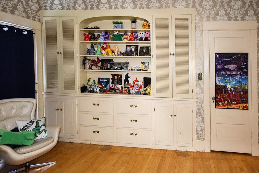 More Photos Of 200 E Vista St, Bisbee Movie Radio TVStudio For Sale