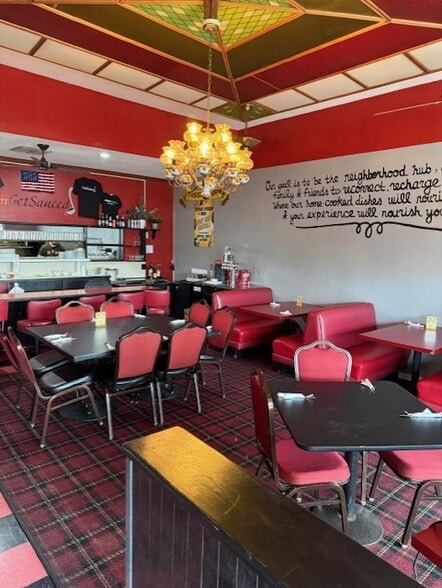 More Photos Of 4475 Ingraham St, San Diego Storefront For Lease